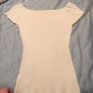 H&M ribbed form fitting off-the-shoulder top